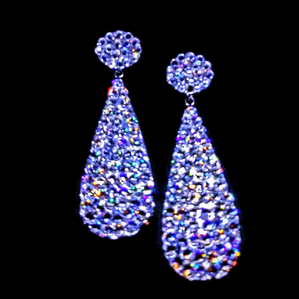 SWAROVSKI  Crystal teardrop long earrings Sexy